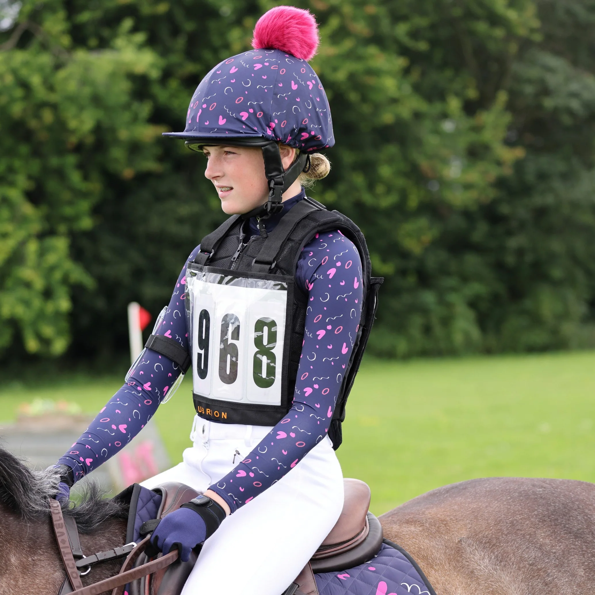 Aubrion Hyde Park Hat Cover - Young Rider - Image 2