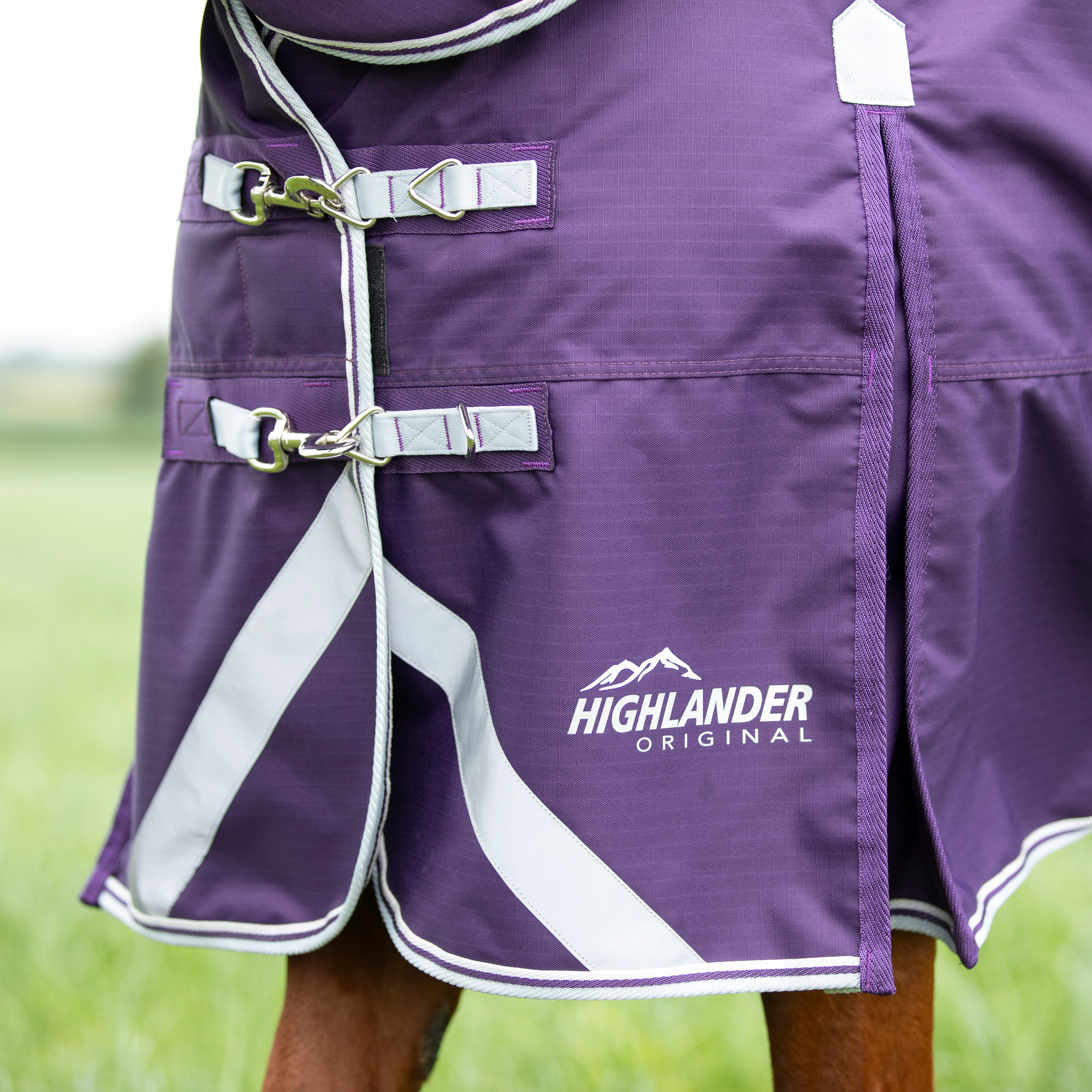 Shires Highlander Original 100 Turnout Rug - Image 5