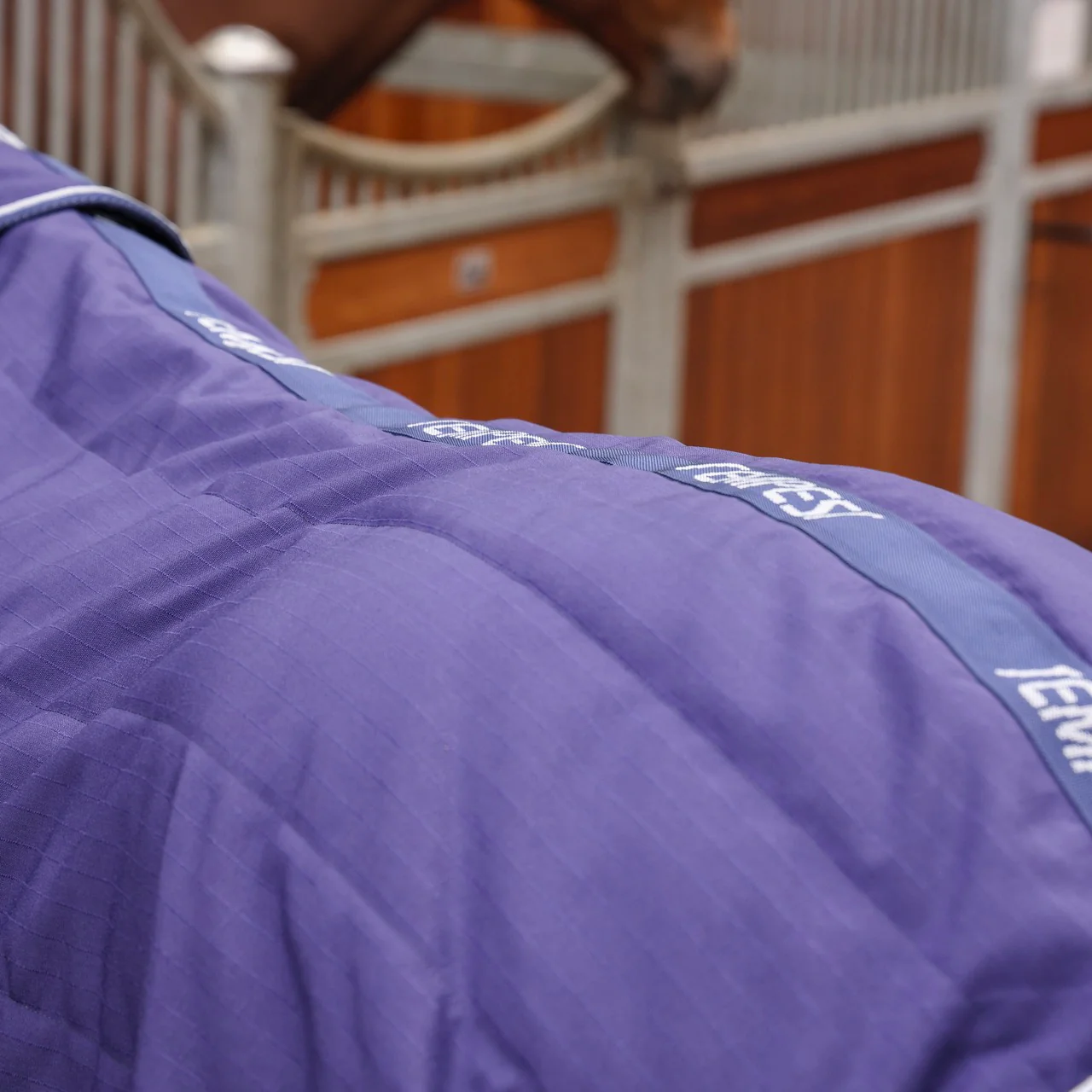 Tempest Original 100 Stable Rug & Neck - Image 8