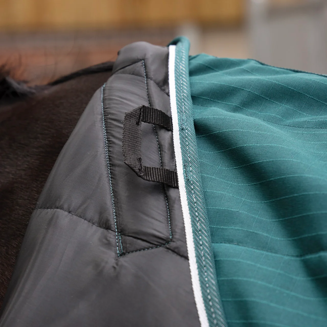 Shires Tempest Original 200 Stable Rug - Image 6
