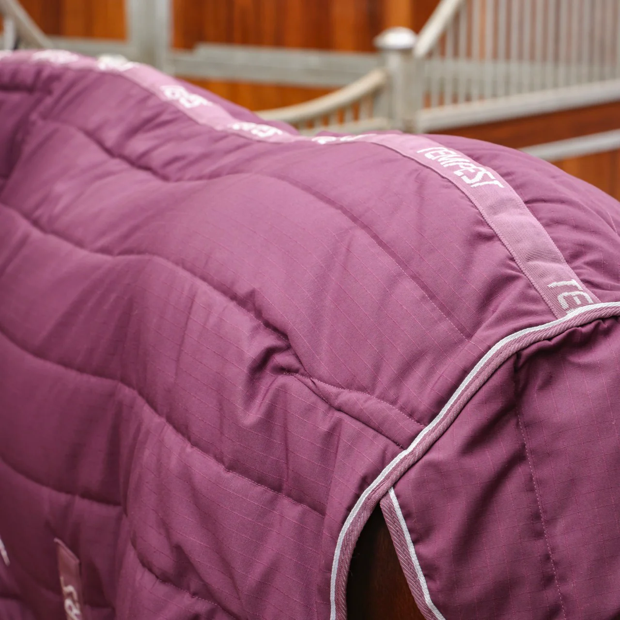 Shires Tempest Original 300 Combo Stable Rug - Image 8